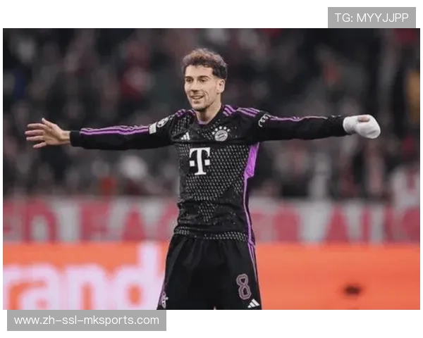 格雷茨卡传射建功，拜仁8-1血洗狼堡巩固11分领跑优势